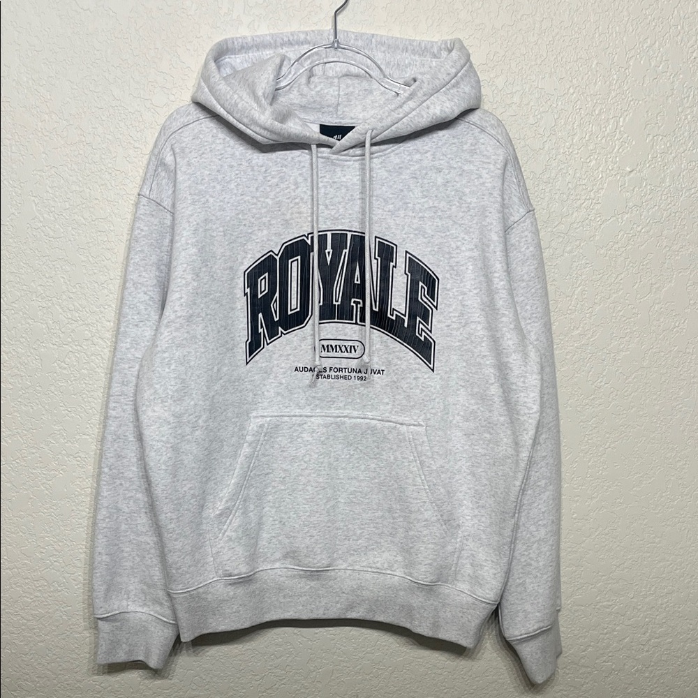 H&M Men’s Small Light Gray Graphic Hoodie